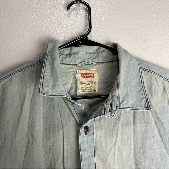 Levis Vintage Button Up Shirt Size XL - Picture 2 of 7